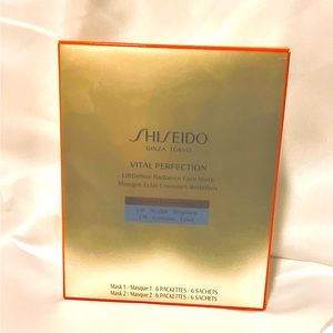 Vital Perfection
LiftDefine Radiance Face Mask